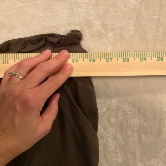 Dynamite Dark Green Olive Shorts Drawstring with Pockets Medium - Picture 5 of 5